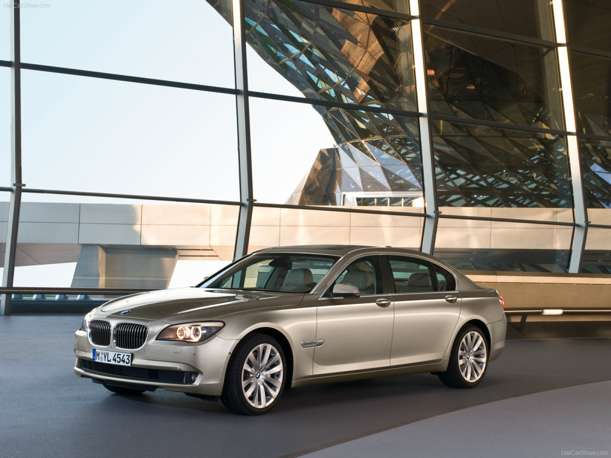 BMW 7-series фото 56794