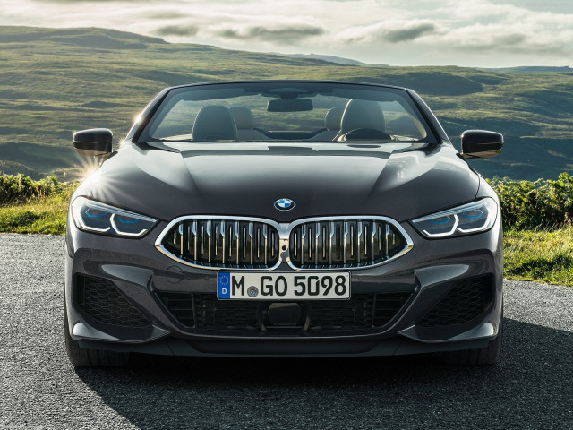 BMW 8-series Convertible фото