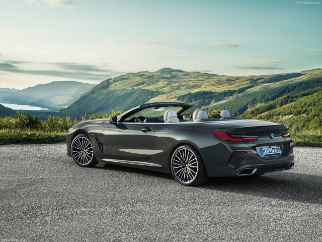 BMW 8-series Convertible фото