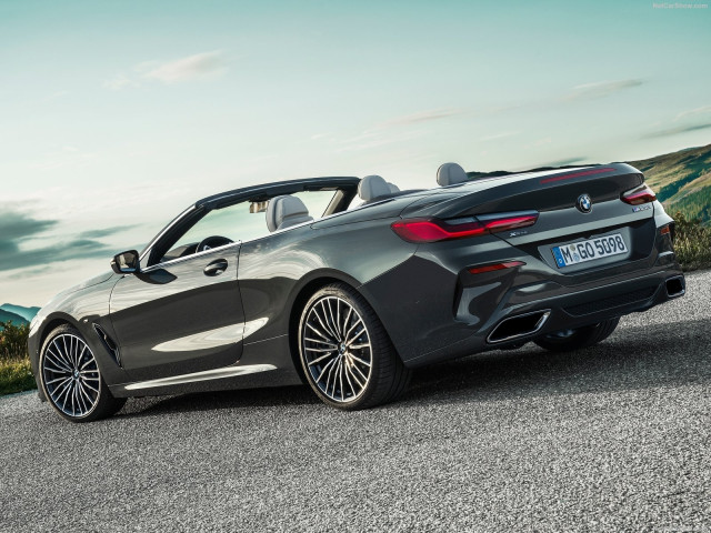 BMW 8-series Convertible фото