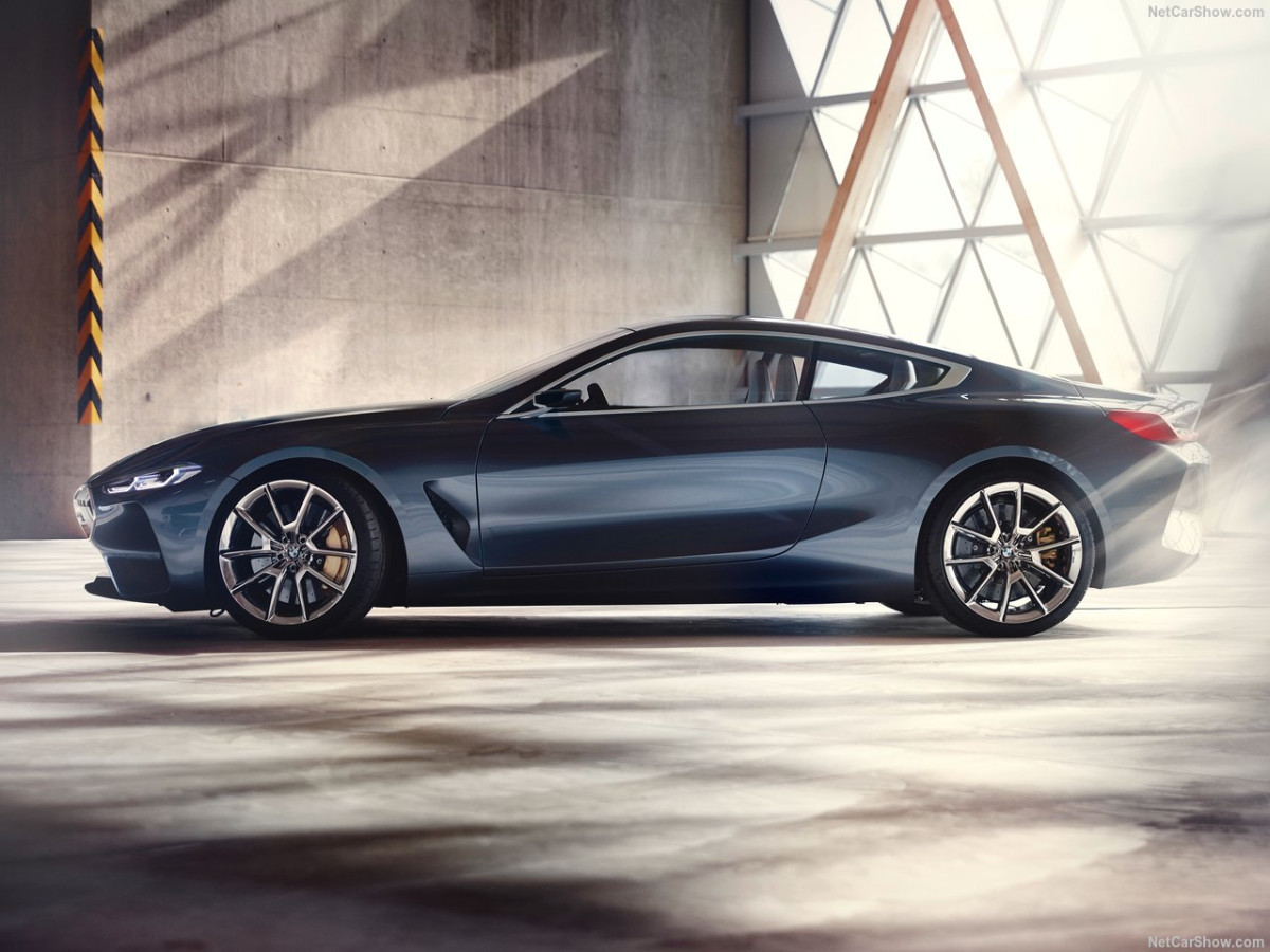 BMW 8-series G15 фото 184062