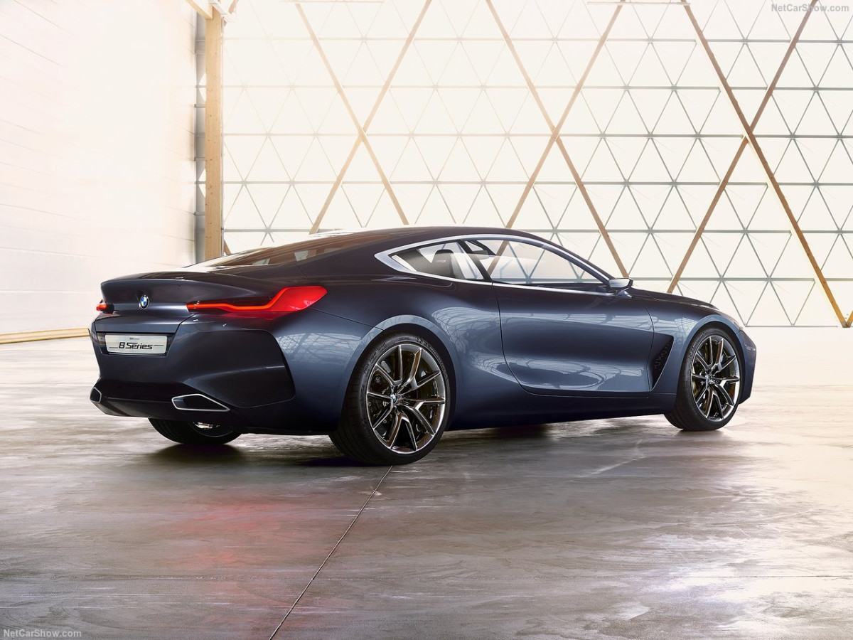 BMW 8-series G15 фото 184080