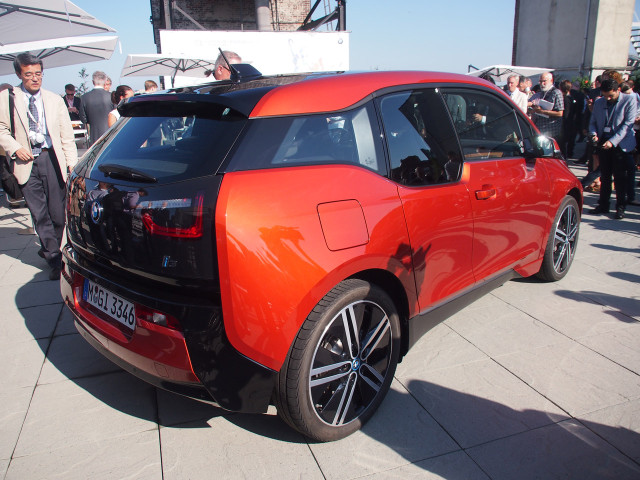 BMW i3 фото