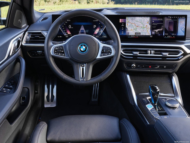 BMW i4 фото