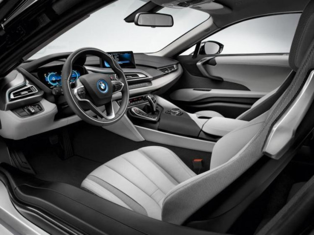 BMW i8 фото