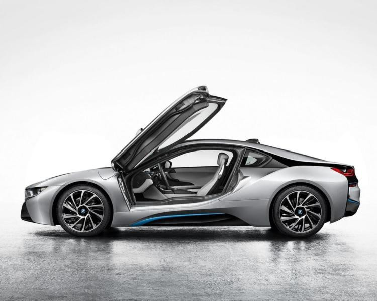 BMW i8 фото 106351