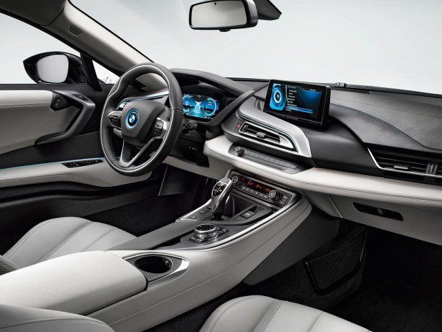 BMW i8 фото