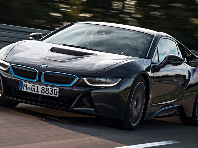 BMW i8 фото