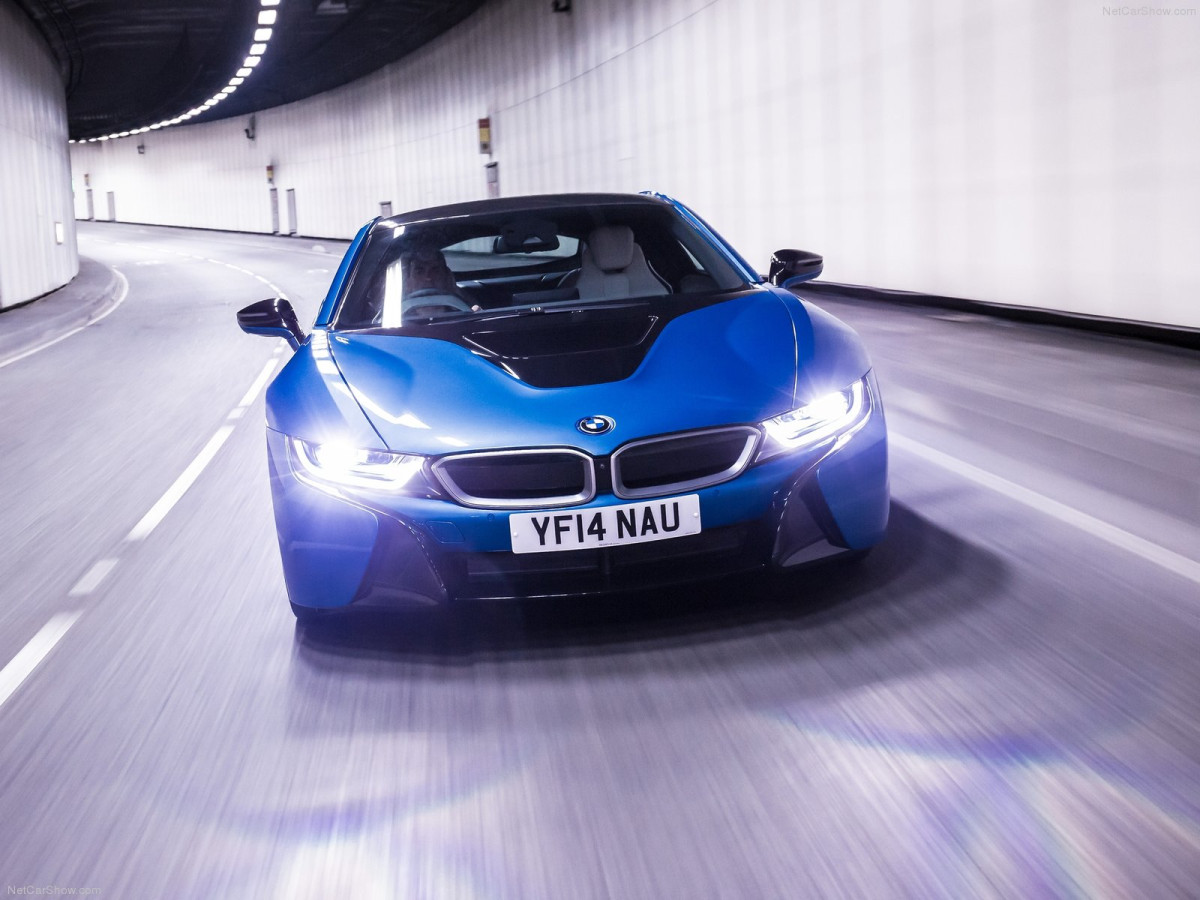 BMW i8 фото 130356