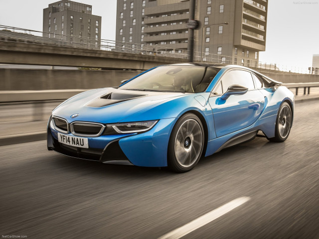 BMW i8 фото