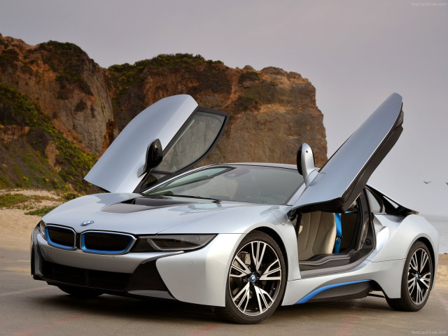 BMW i8 фото