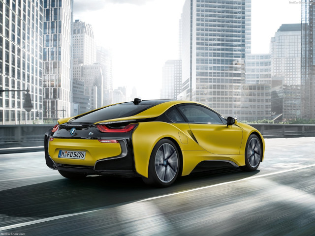 BMW i8 фото