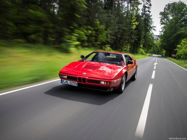 BMW M1 фото