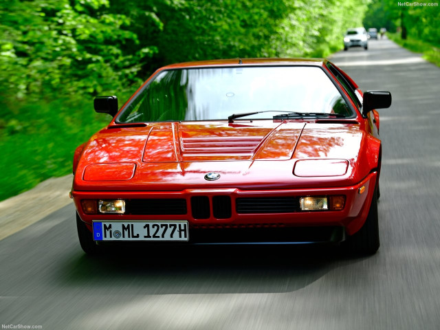 BMW M1 фото