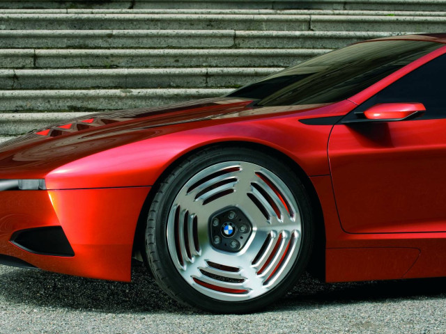 BMW M1 фото