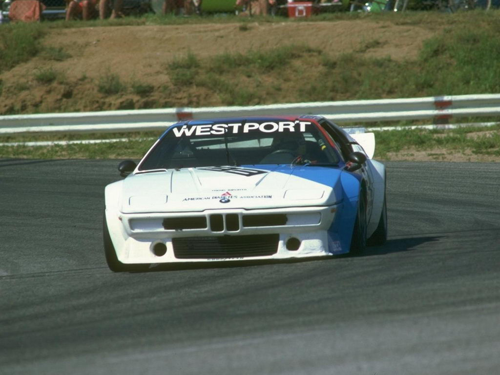 BMW M1 фото 32325