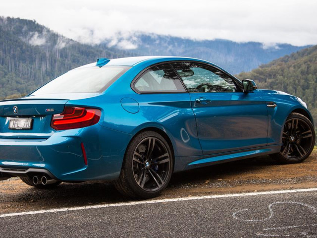 BMW M2 фото