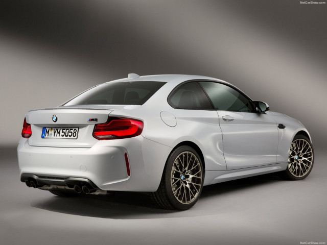 BMW M2 фото