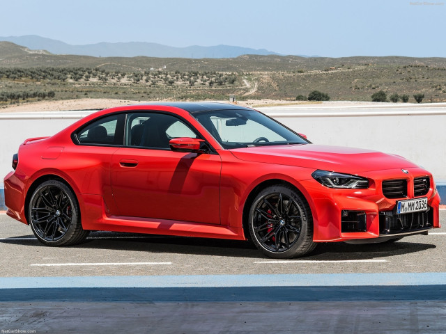 BMW M2 фото