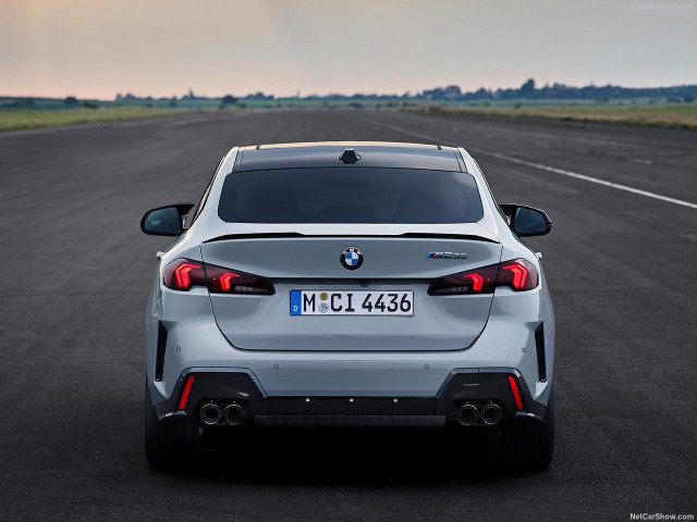 BMW M2 фото