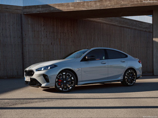 BMW M2 фото