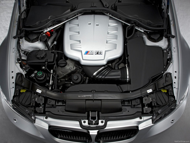 BMW M3 CRT фото