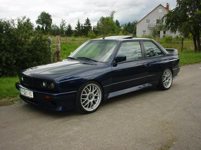 BMW M3 E30 фото