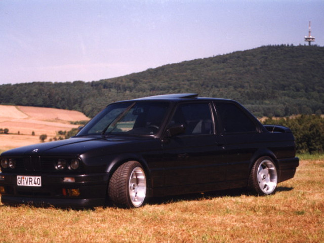 BMW M3 E30 фото