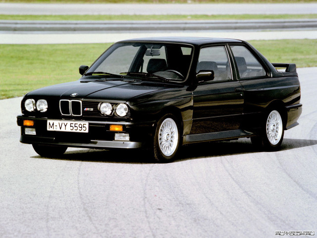 BMW M3 E30 фото