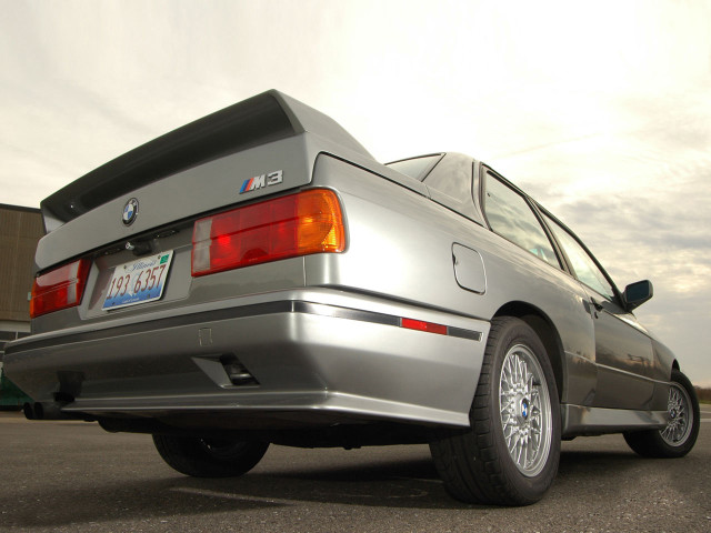 BMW M3 E30 фото