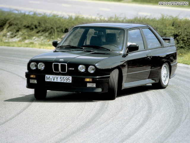 BMW M3 E30 фото