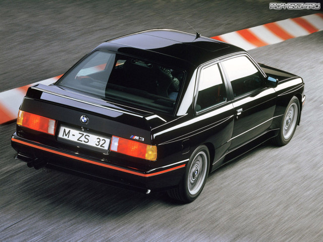 BMW M3 E30 фото