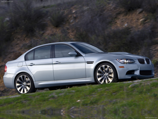 BMW M3 E90 Sedan фото