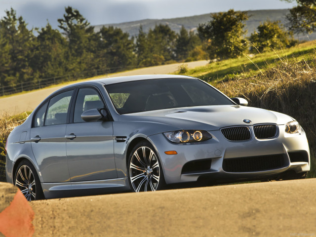 BMW M3 E90 Sedan фото