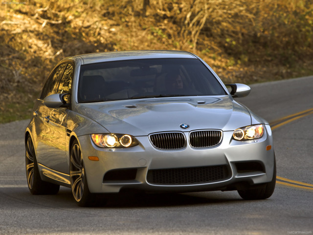 BMW M3 E90 Sedan фото