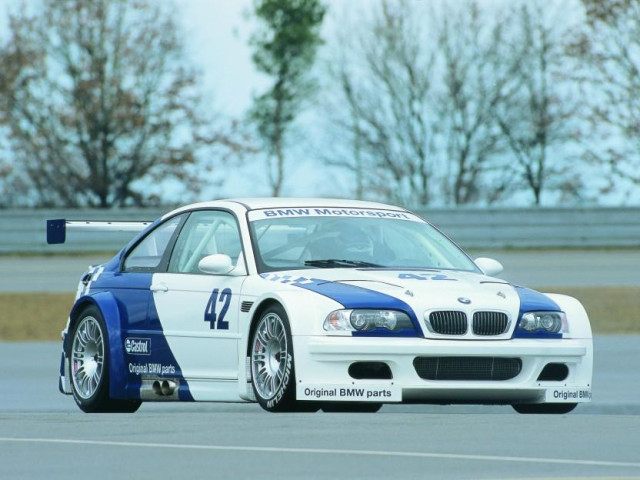 BMW M3 GTR фото