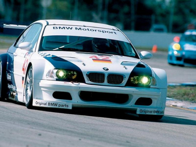 BMW M3 GTR фото