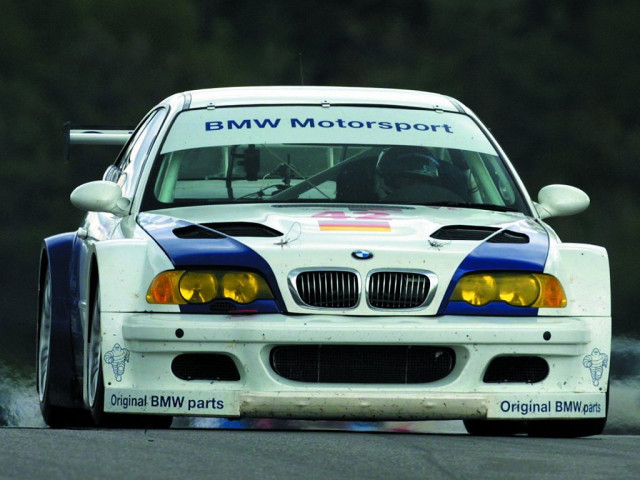 BMW M3 GTR фото