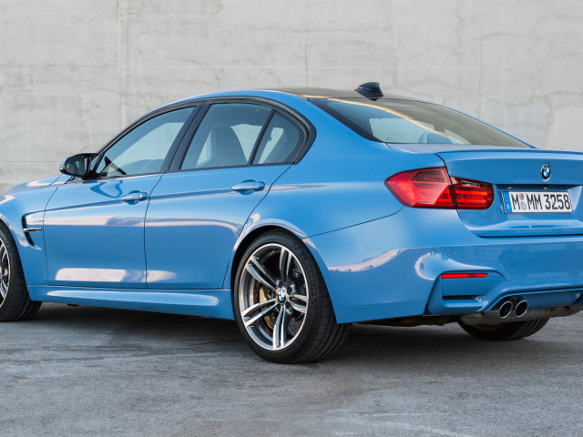 BMW M3 фото