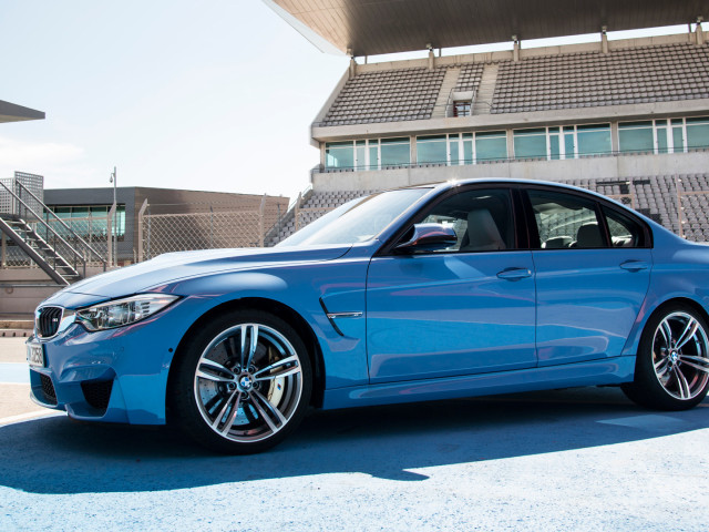 BMW M3 фото