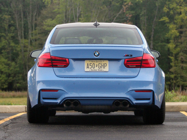 BMW M3 фото