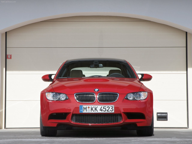 BMW M3 фото