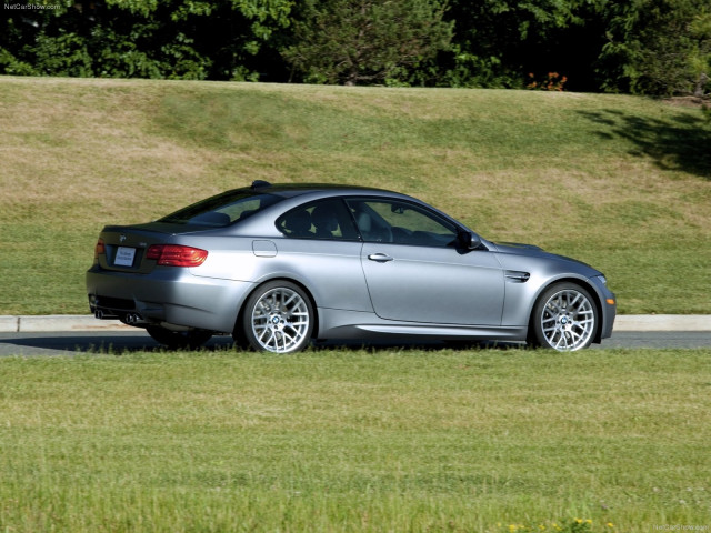 BMW M3 фото