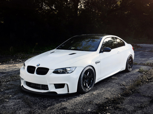 BMW M3 фото
