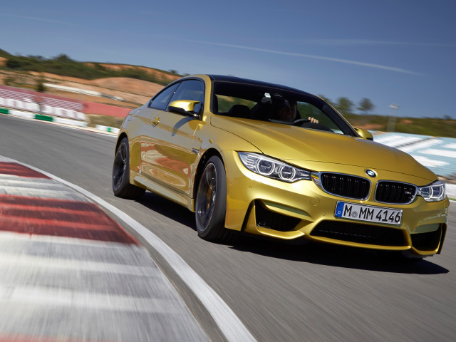 BMW M4 Coupe фото