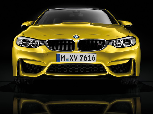 BMW M4 Coupe фото