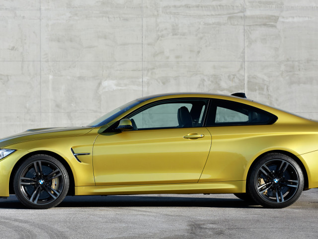 BMW M4 Coupe фото