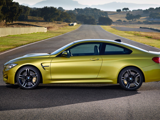 BMW M4 Coupe фото