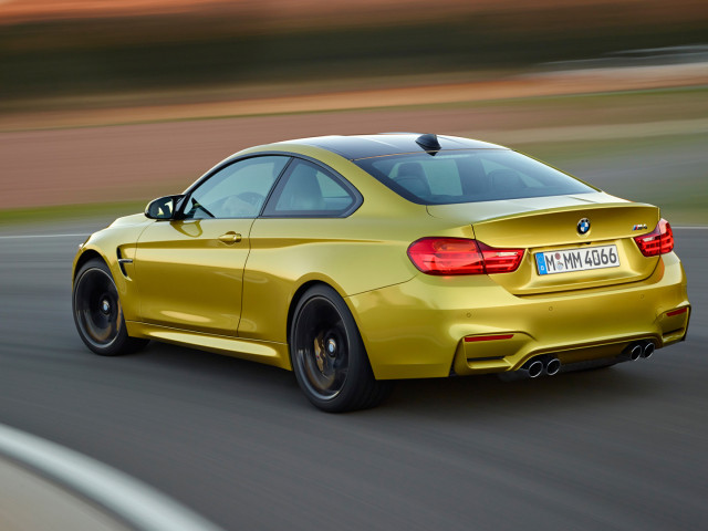 BMW M4 Coupe фото