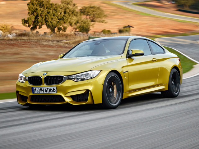 BMW M4 Coupe фото